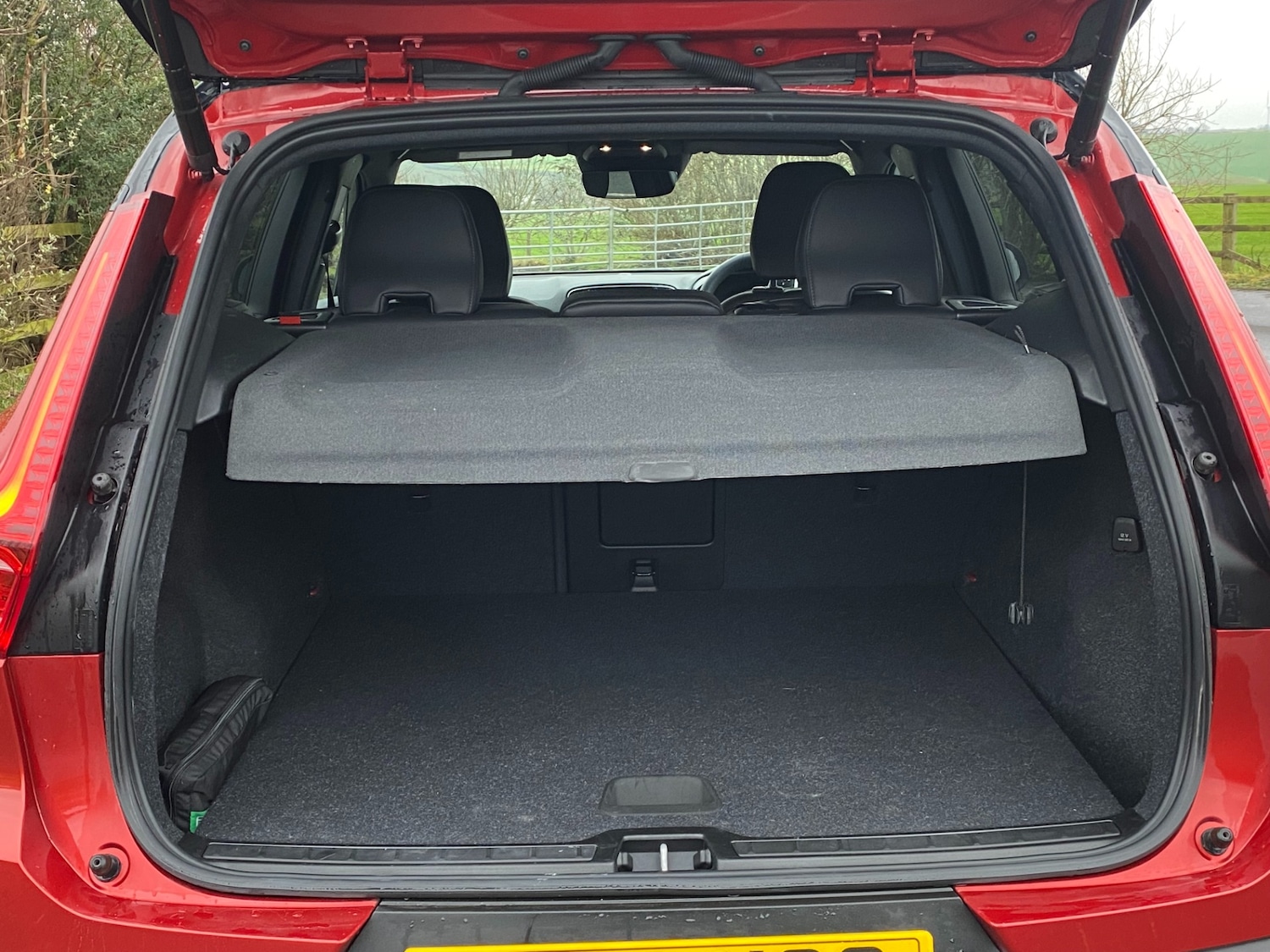 Used Volvo XC40 2022 for sale - 77306379: Photo 39