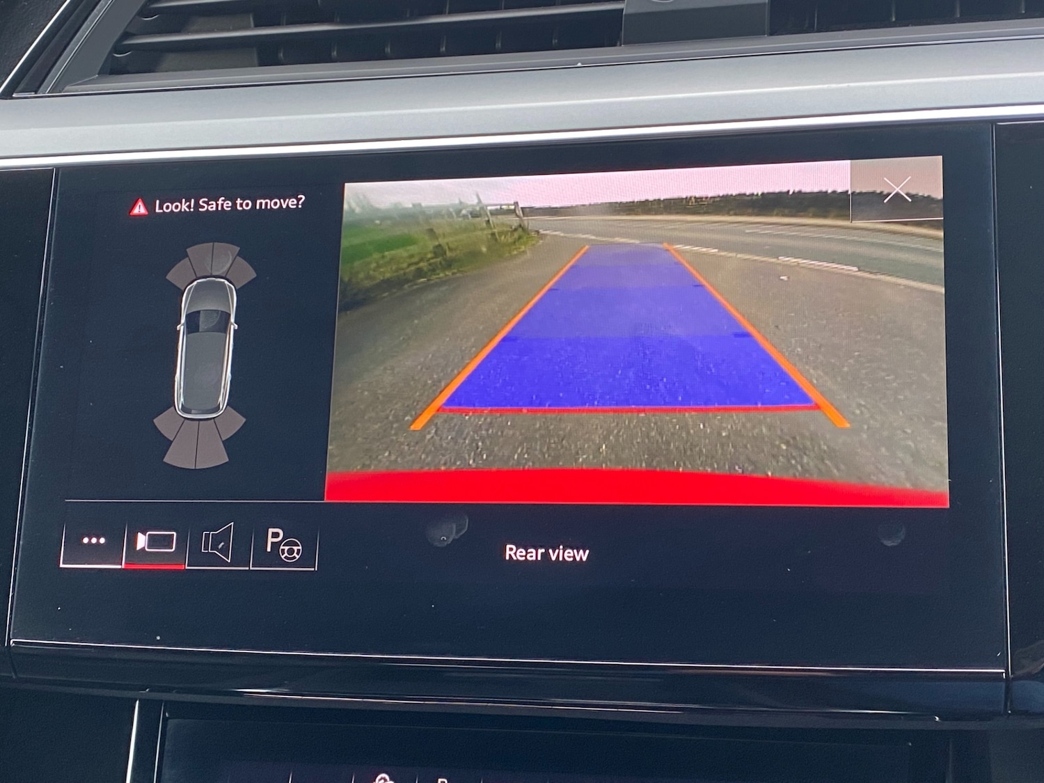 Used Audi e-tron 2020 for sale - 77643871: Photo 11