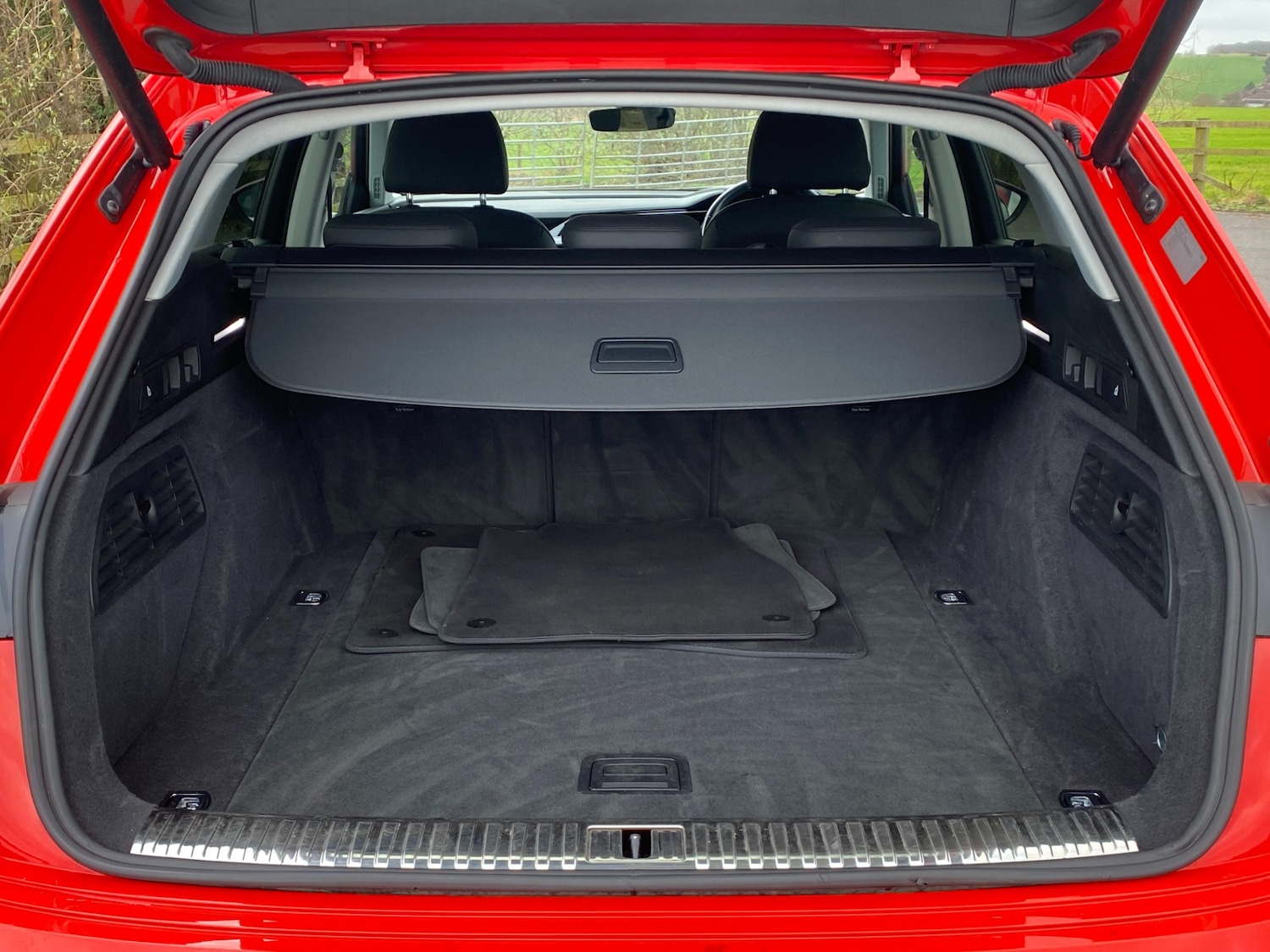 Used Audi e-tron 2020 for sale - 77643871: Photo 49