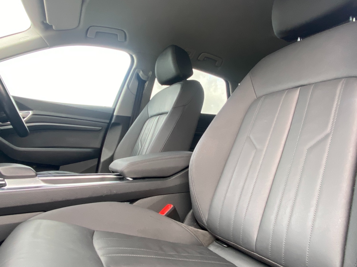 Used Audi e-tron 2020 for sale - 77643871: Photo 5