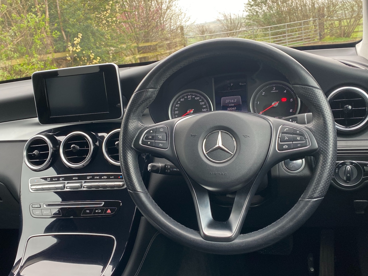 Used Mercedes-Benz GLC 2019 for sale - 77968965: Photo 24