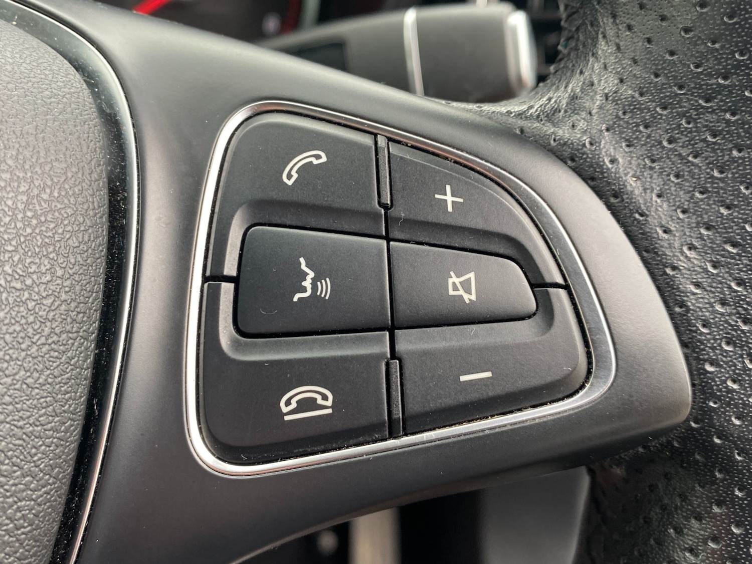 Used Mercedes-Benz GLC 2019 for sale - 77968965: Photo 33