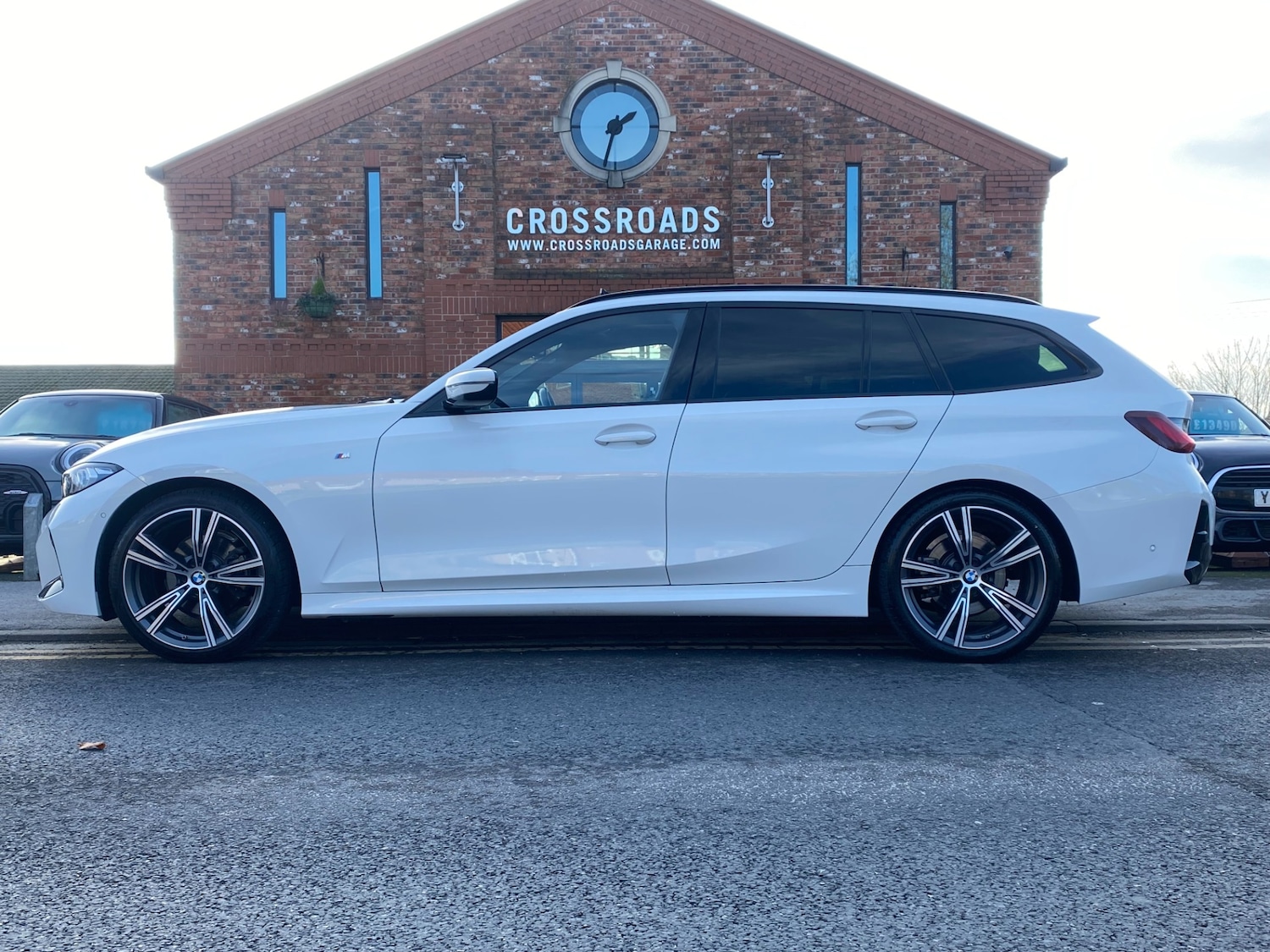 Used BMW 3 Series 2024 for sale - 77318713: Photo 2