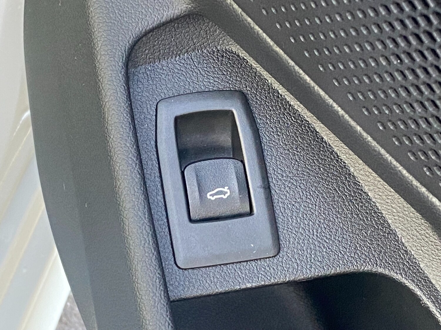 Used BMW 3 Series 2024 for sale - 77318713: Photo 43