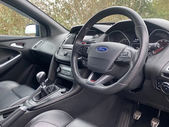 Used Ford Focus 2017 for sale - 76268797: Photo
