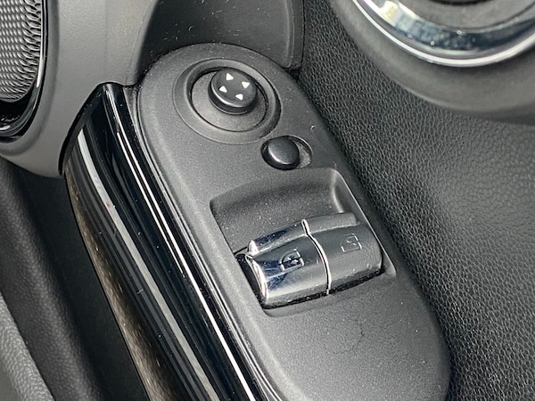 Used MINI Hatch 2017 for sale - 76336041: Photo 37