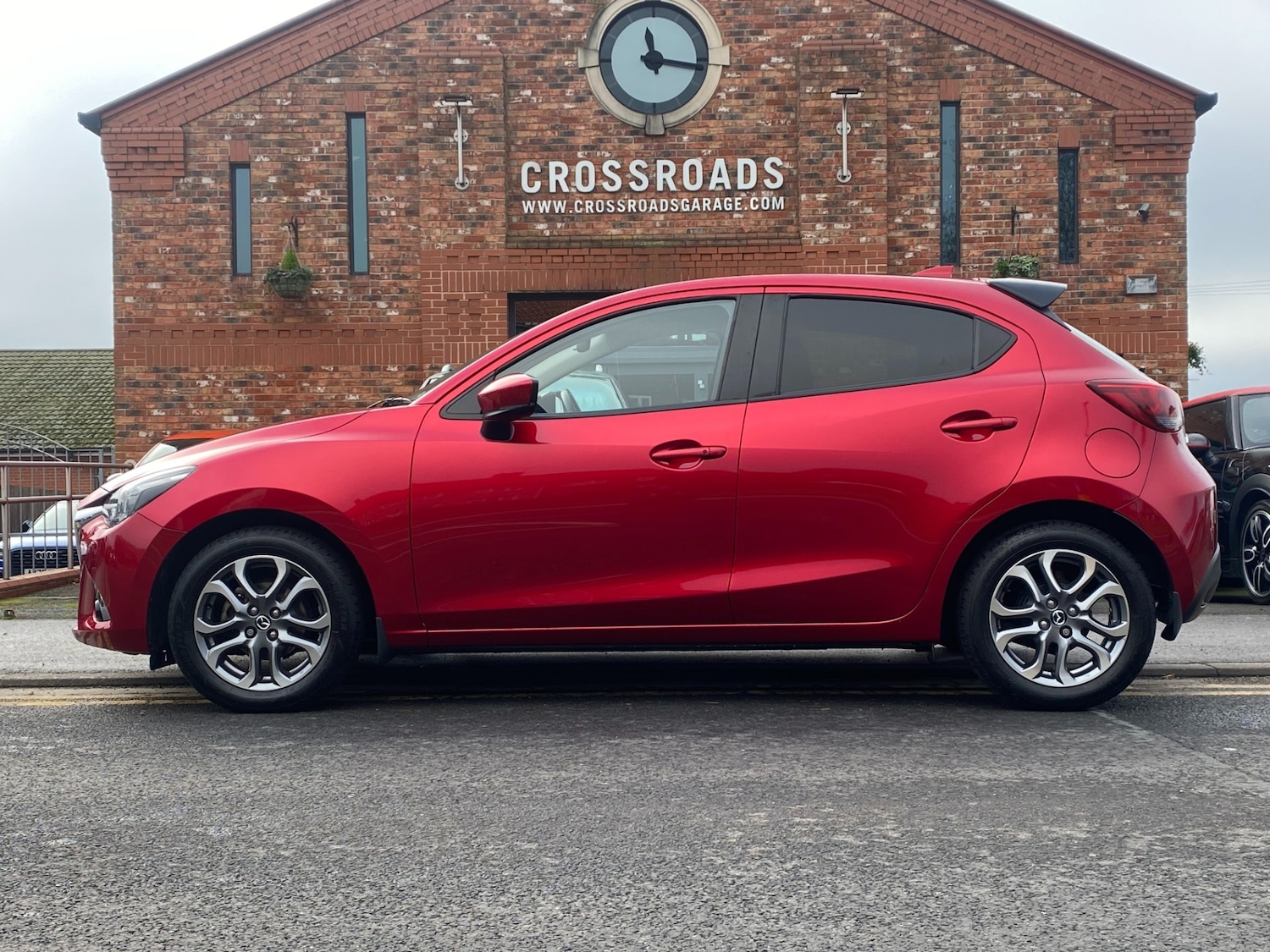 Used Mazda Mazda2 2019 for sale - 76799615: Photo 2