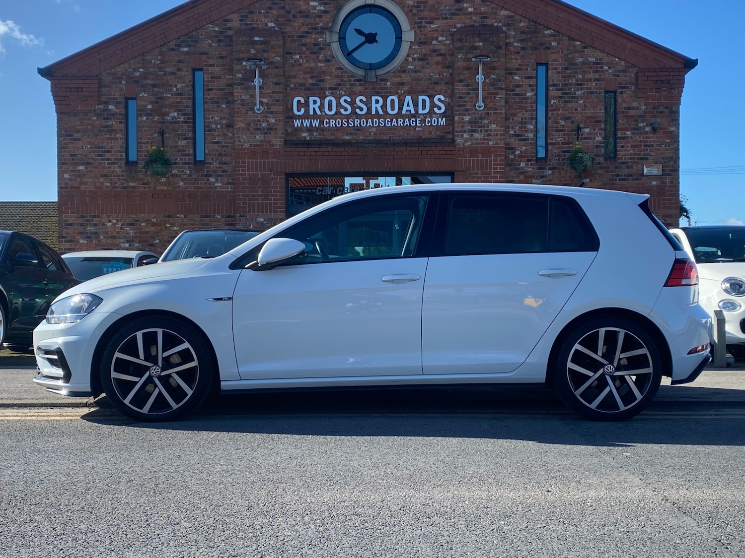 Used Volkswagen Golf 2019 for sale - 77891701: Photo 2