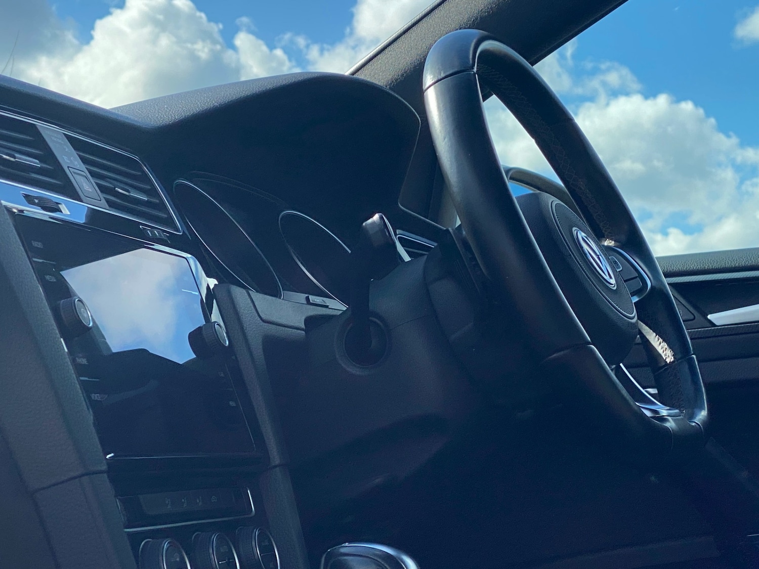 Used Volkswagen Golf 2019 for sale - 77891701: Photo 38