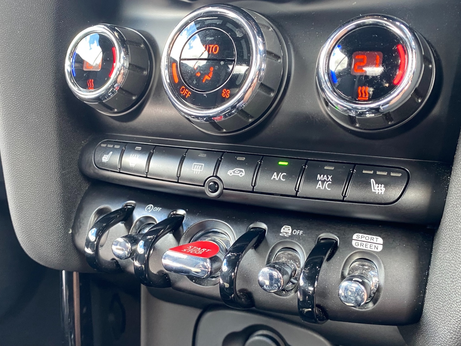 Used MINI Convertible 2024 for sale - 78141221: Photo 15