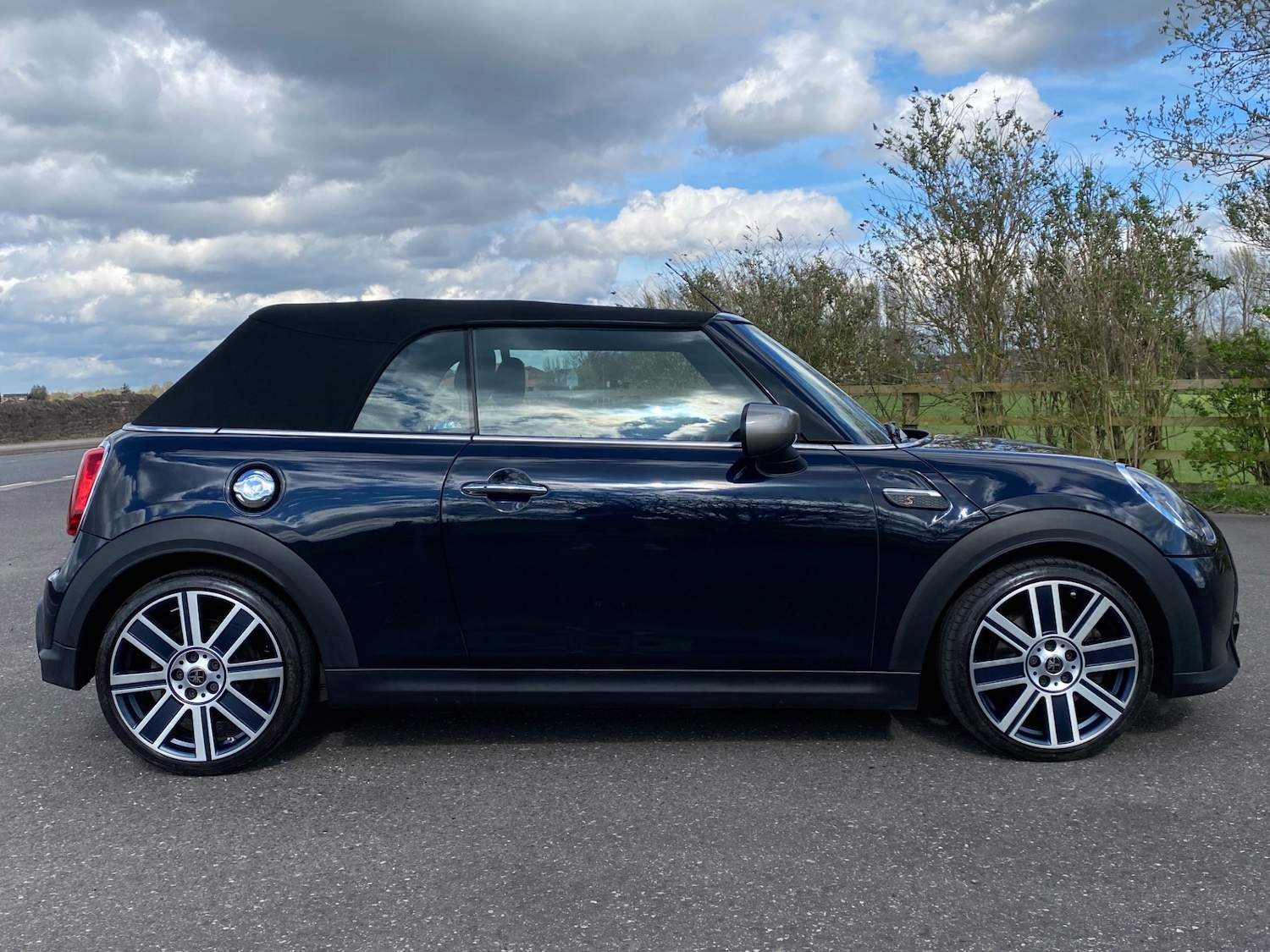 Used MINI Convertible 2024 for sale - 78141221: Photo 21