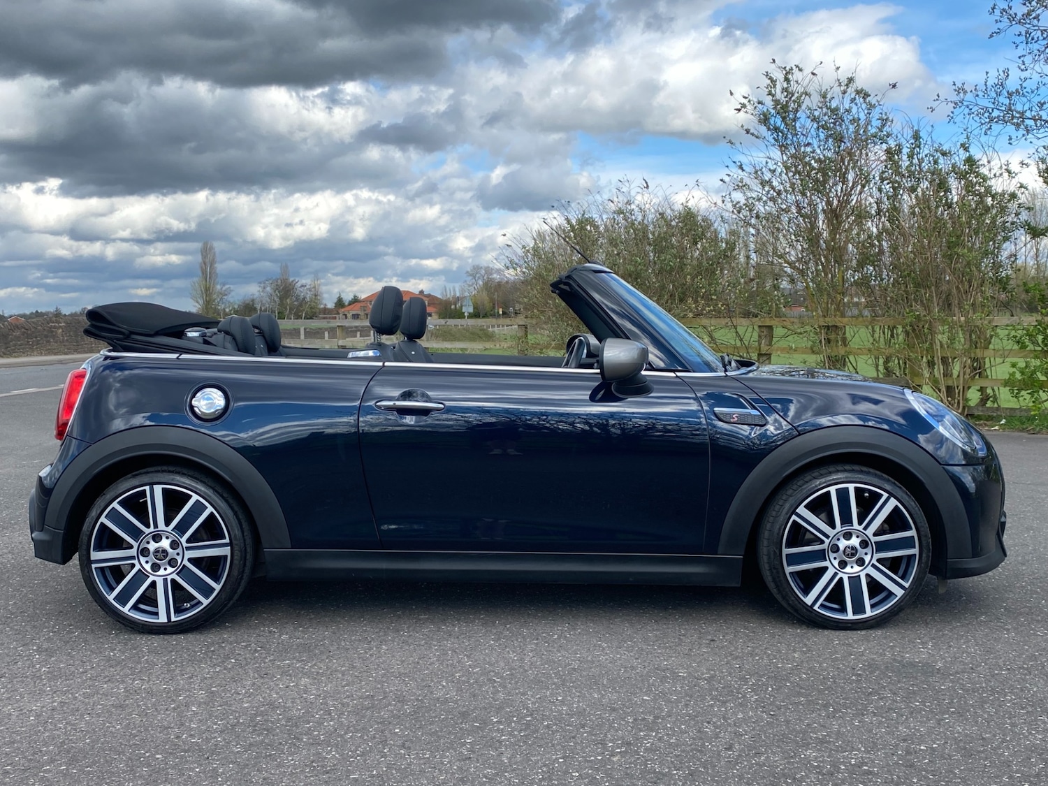 Used MINI Convertible 2024 for sale - 78141221: Photo 22