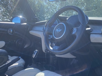 Used MINI Convertible 2023 for sale - 78443181: Photo