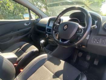 Used Renault Clio 2017 for sale - 74652893: Photo