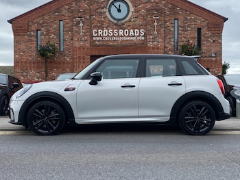 Used MINI Hatch 2021 for sale - 76237422: Photo 2