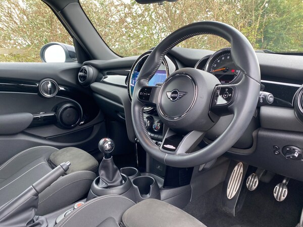 Used MINI Hatch 2021 for sale - 76237422: Photo 4