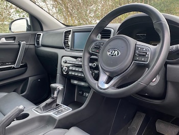 Used Kia Sportage 2018 for sale - 76595477: Photo