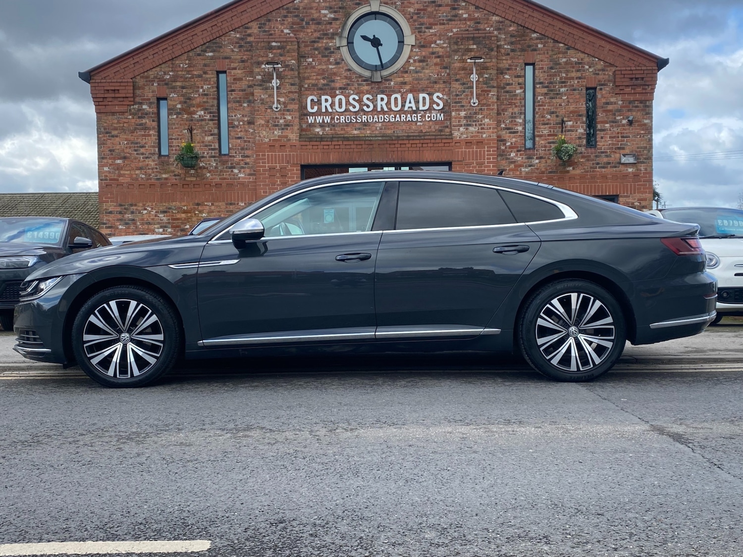 Used Volkswagen Arteon 2019 for sale - 77837124: Photo 2