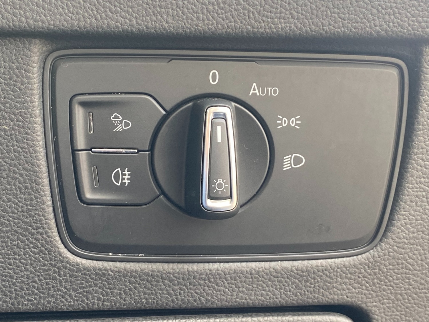 Used Volkswagen Arteon 2019 for sale - 77837124: Photo 38