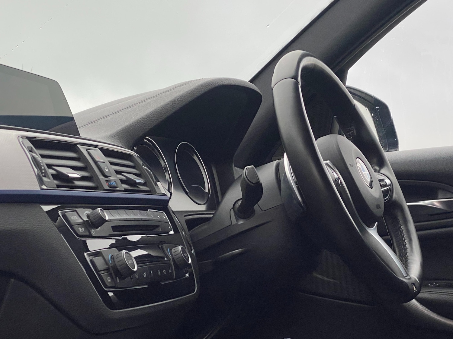 Used BMW 1 Series 2018 for sale - 76687602: Photo 33