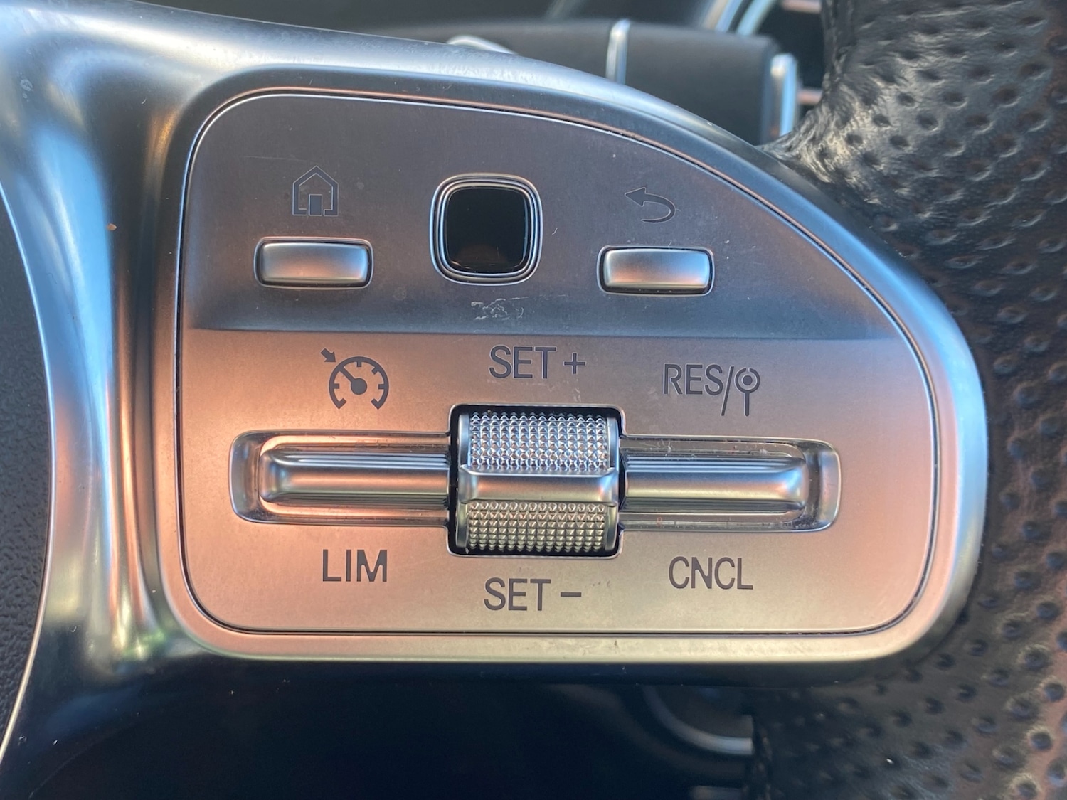 Used Mercedes-Benz GLC 2022 for sale - 78071075: Photo 31