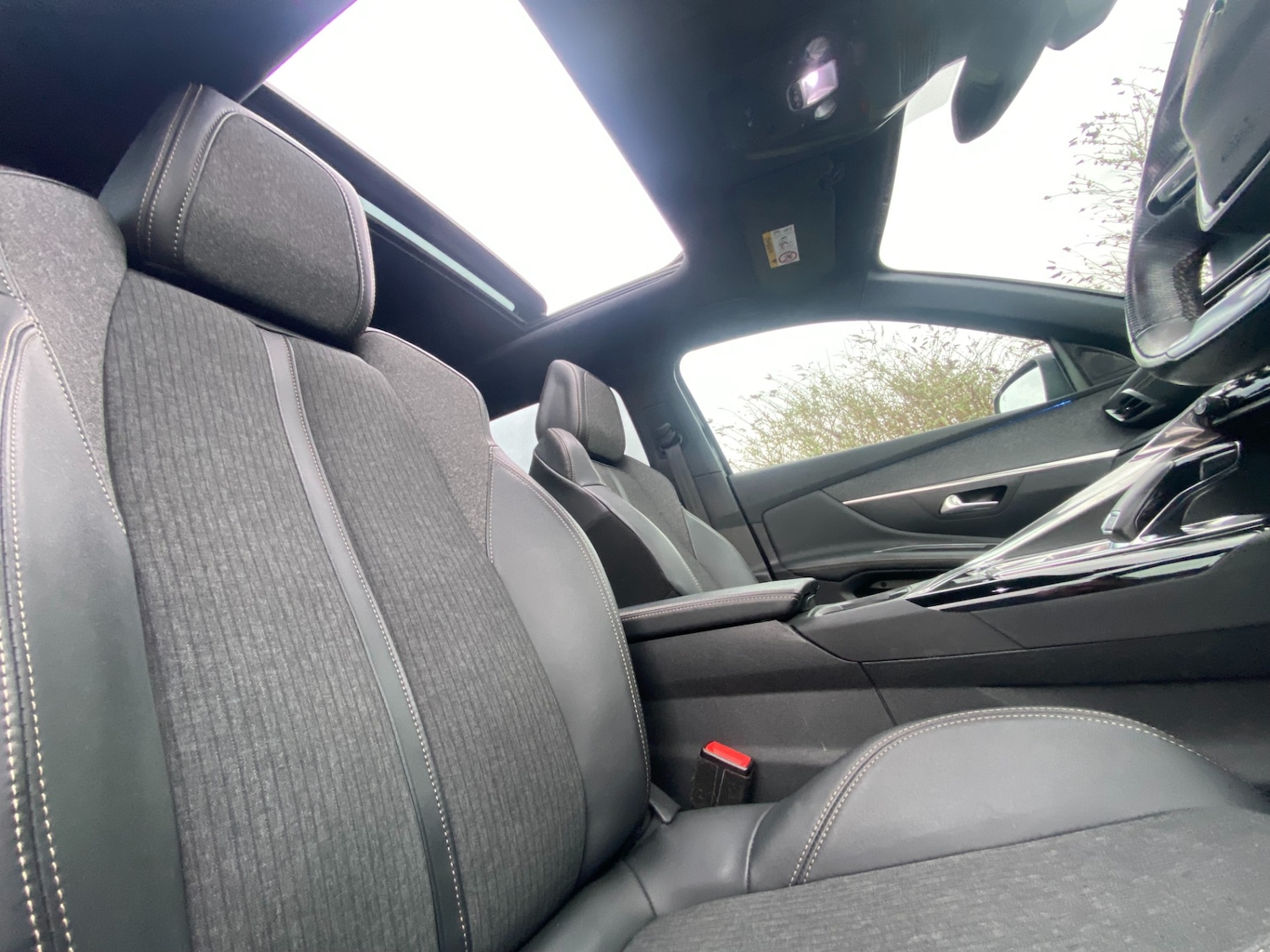 Used Peugeot 3008 2020 for sale - 77643375: Photo 25