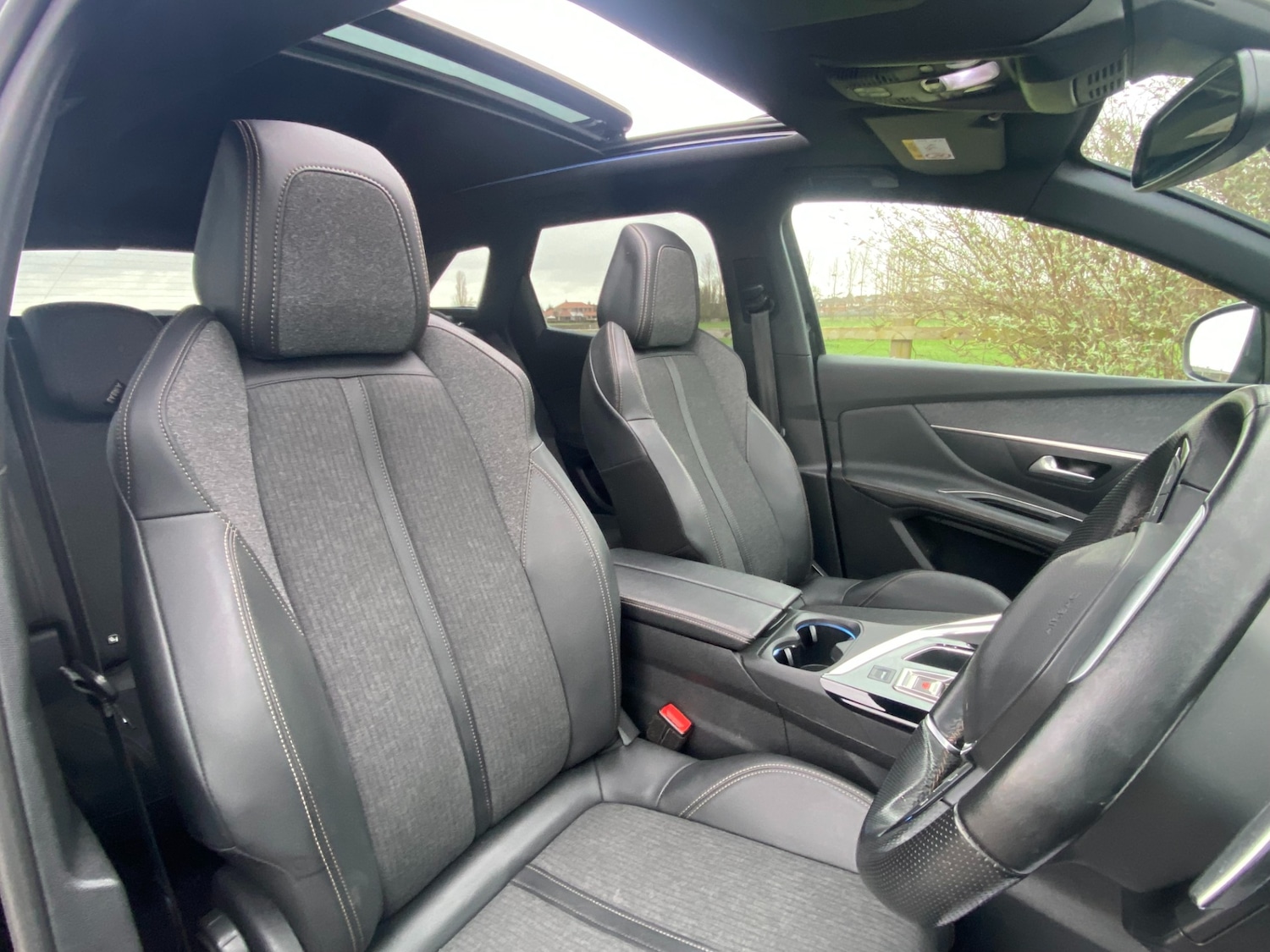 Used Peugeot 3008 2020 for sale - 77643375: Photo 46