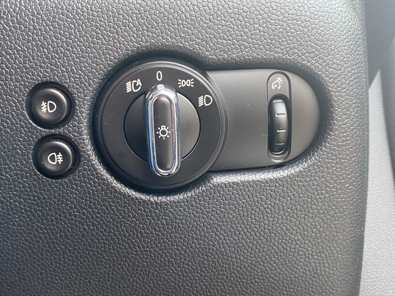 Used MINI Hatch 2016 for sale - 77877688: Photo 37