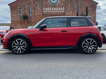 Used MINI Cooper 2024 for sale - 75599257: Photo