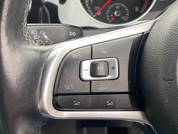 Used Volkswagen Golf 2018 for sale - 76237416: Photo 26