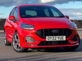 2022 (22) - 1.0T mHEV 125 ST-Line 5dr - Apple CarPlay & Sat Nav & Heated Seats