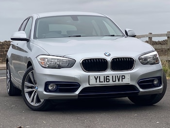 2016 (16) - 118d Sport Auto 5dr - £20 Tax & Sat Nav & Heated Seats & Rear Camera