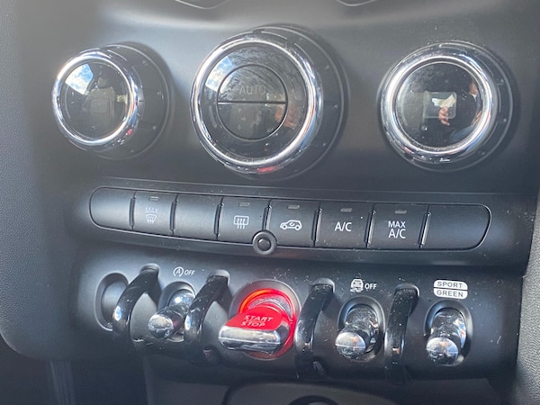 Used MINI Hatch 2018 for sale - 76345110: Photo 12