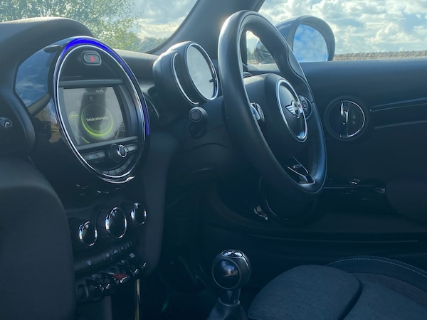 Used MINI Hatch 2018 for sale - 76345110: Photo 17