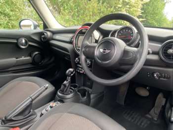 Used MINI Hatch 2018 for sale - 74894469: Photo