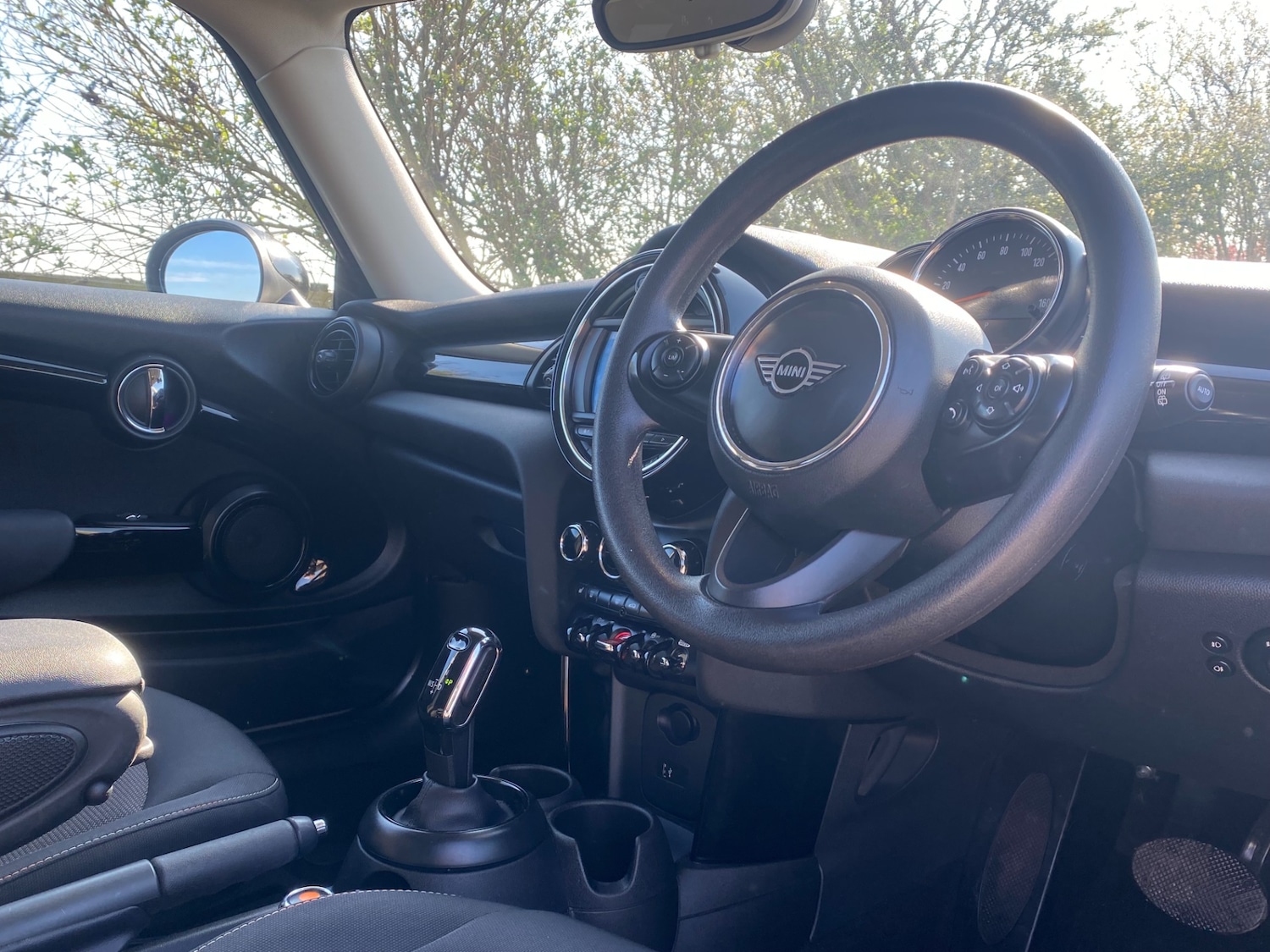 Used MINI Hatch 2019 for sale - 77954325: Photo 4