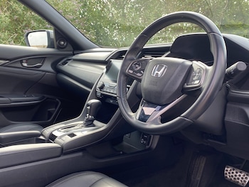 Used Honda Civic 2019 for sale - 79257591: Photo