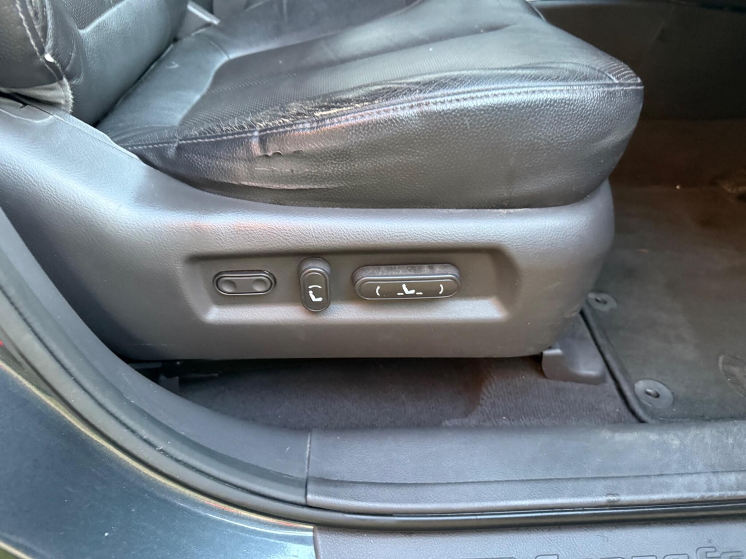 Used Hyundai Santa Fe 2012 for sale - 77155383: Photo 45