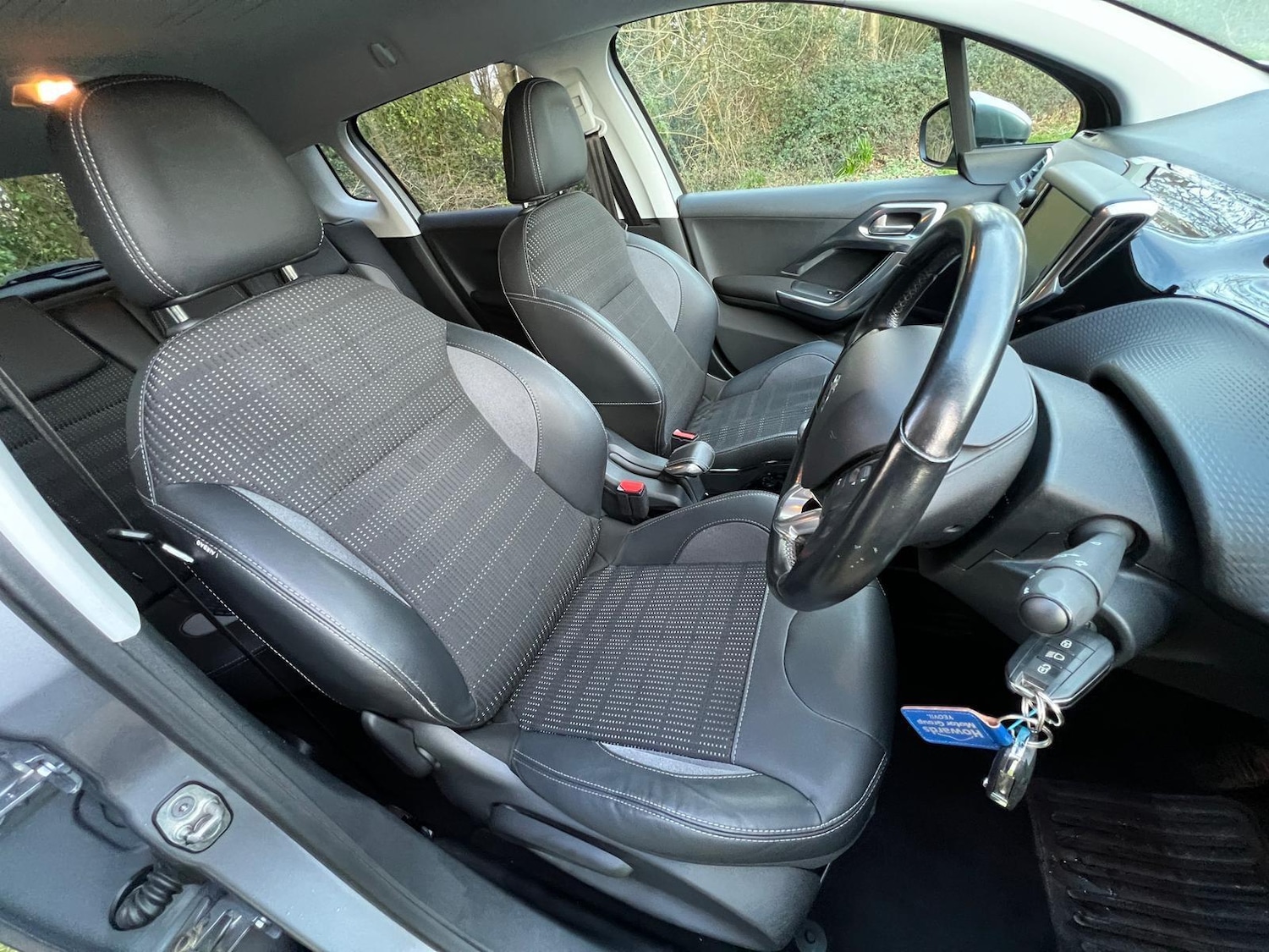 Used Peugeot 2008 2017 for sale - 77237828: Photo 21