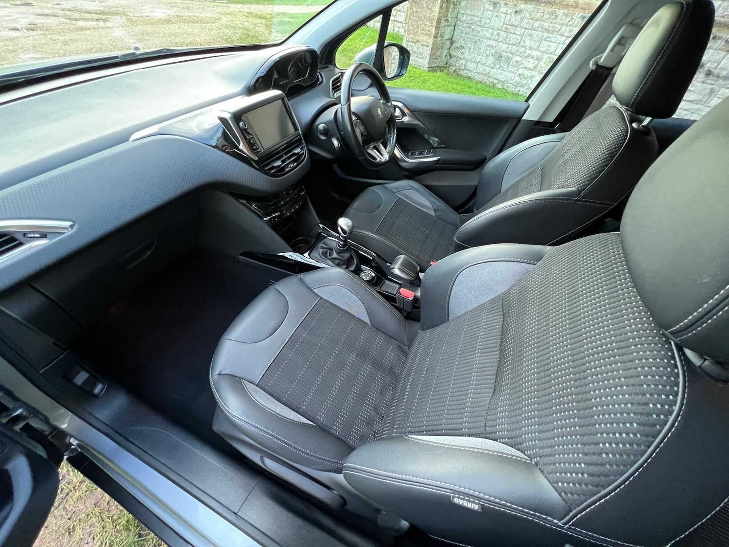 Used Peugeot 2008 2017 for sale - 77237828: Photo 23