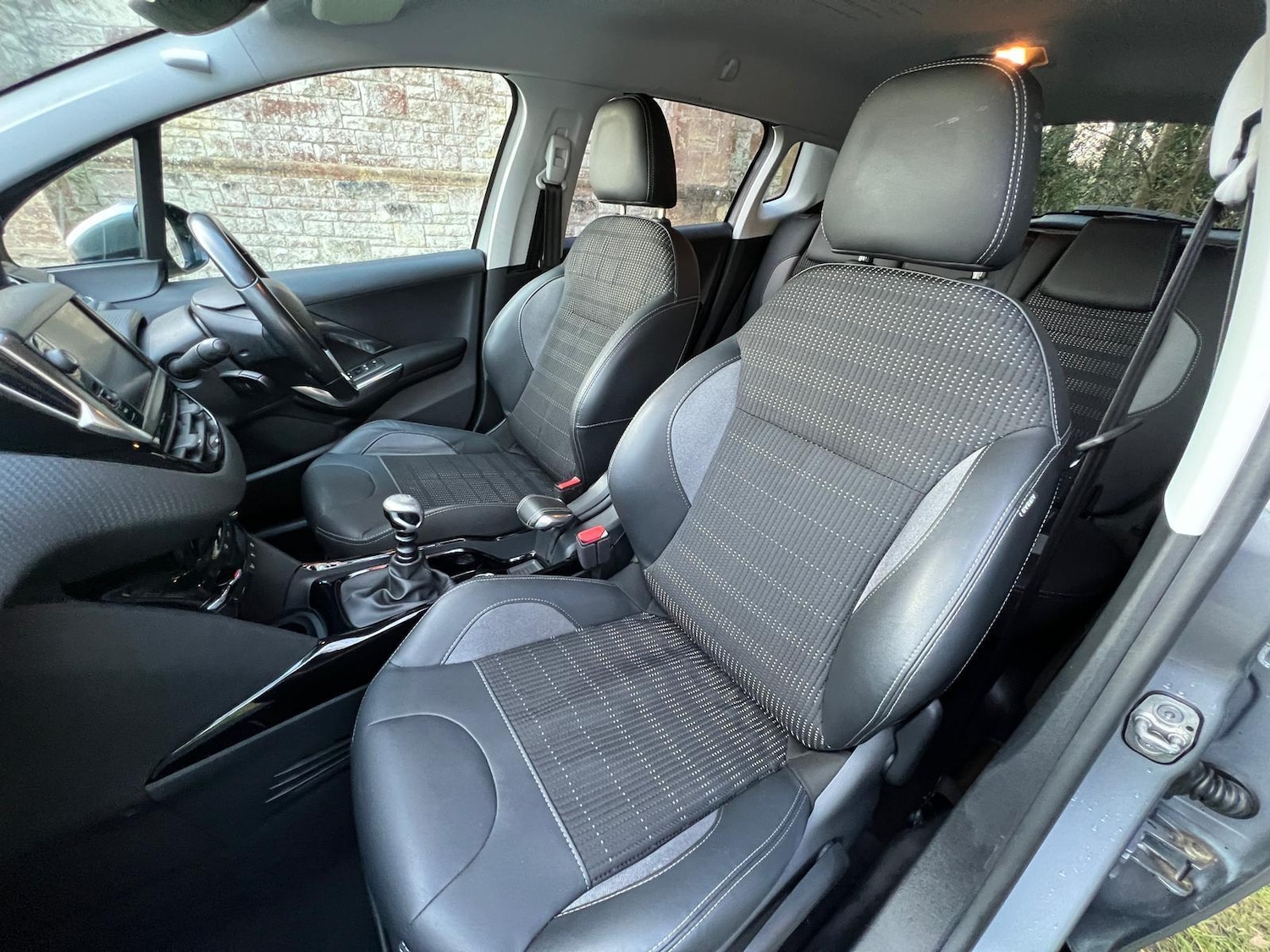 Used Peugeot 2008 2017 for sale - 77237828: Photo 24