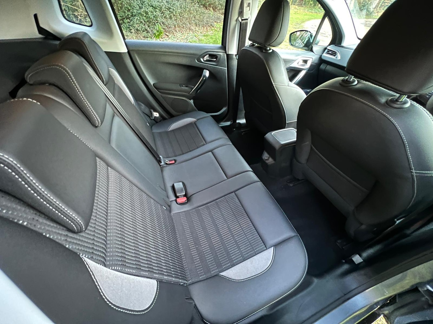 Used Peugeot 2008 2017 for sale - 77237828: Photo 26