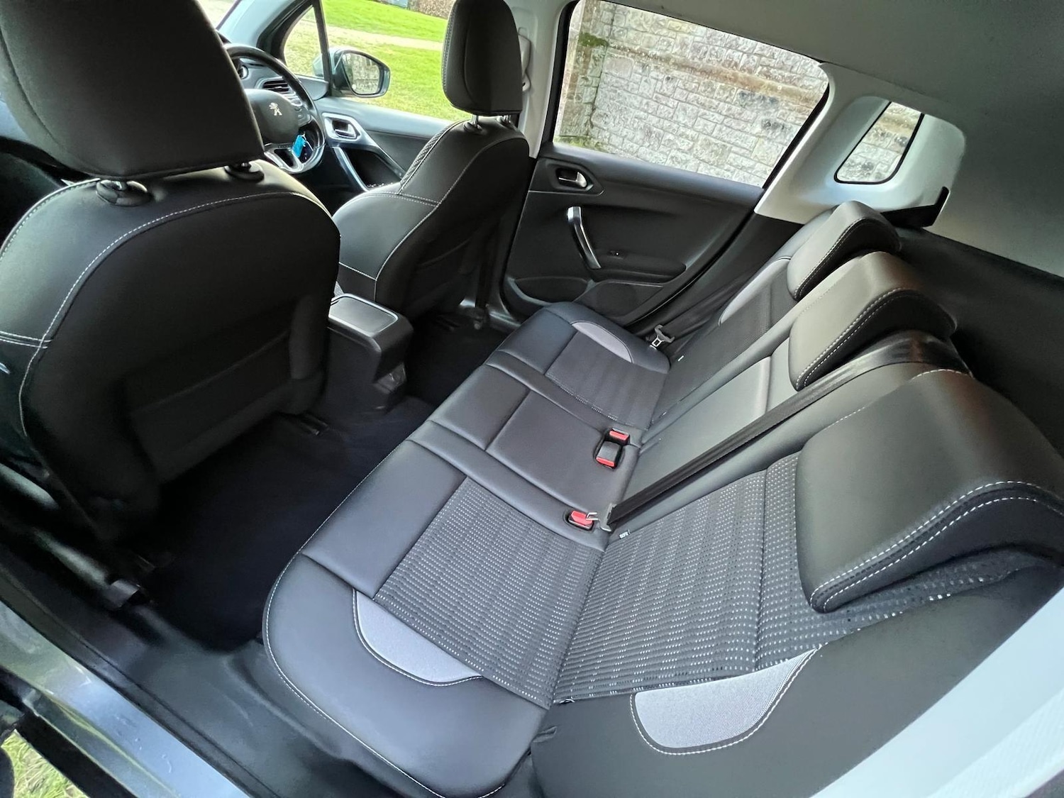 Used Peugeot 2008 2017 for sale - 77237828: Photo 29