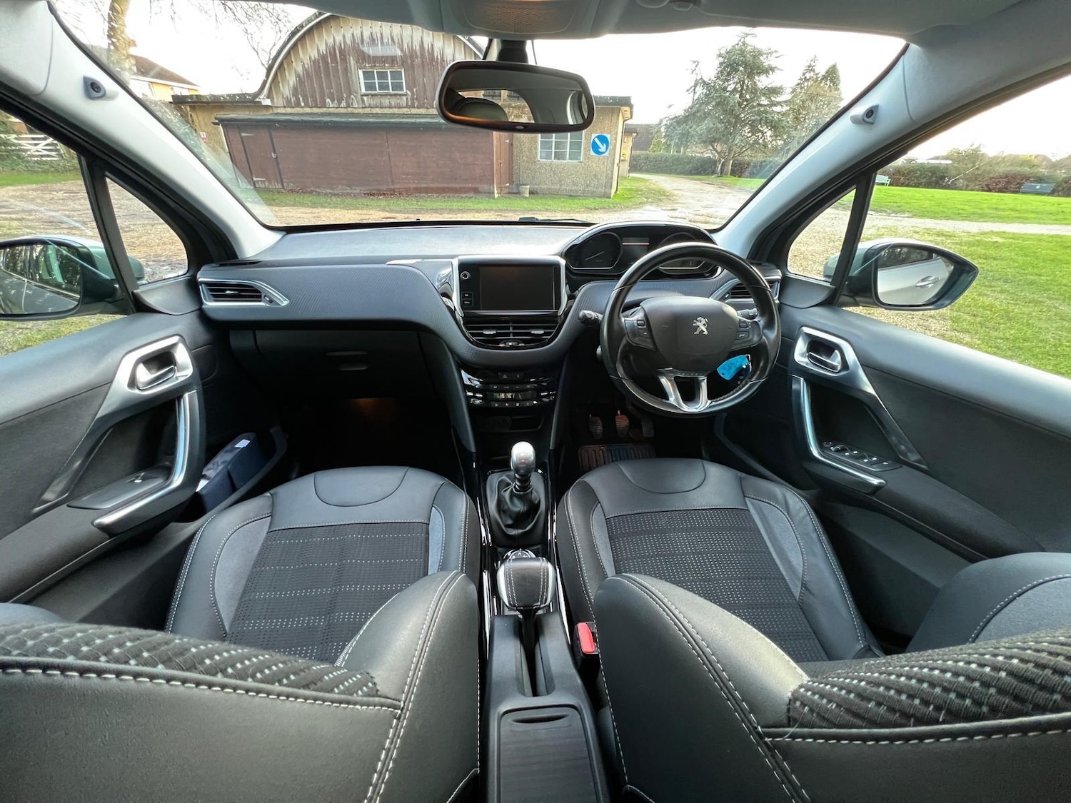 Used Peugeot 2008 2017 for sale - 77237828: Photo 31