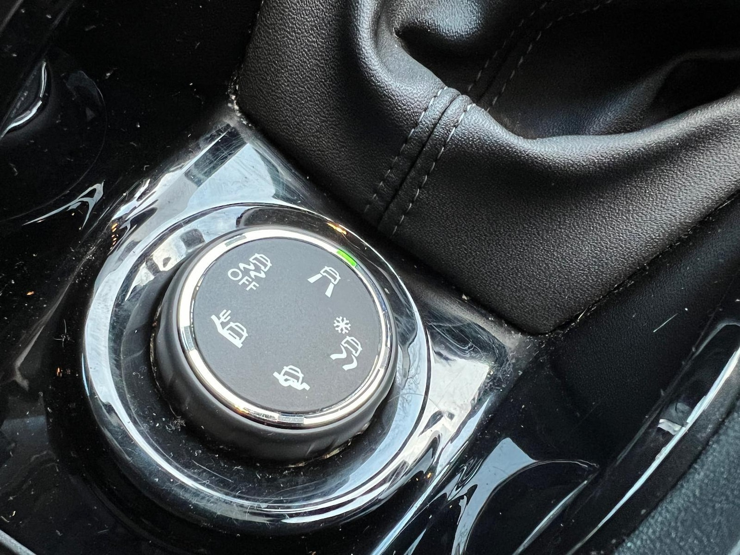 Used Peugeot 2008 2017 for sale - 77237828: Photo 39