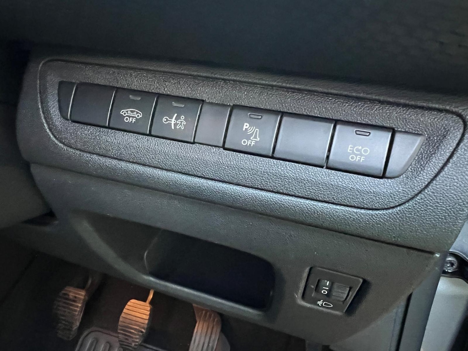 Used Peugeot 2008 2017 for sale - 77237828: Photo 41