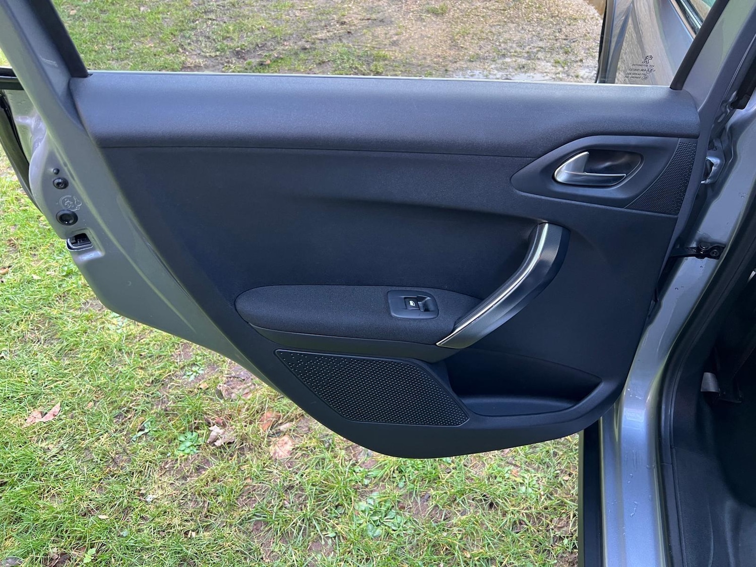 Used Peugeot 2008 2017 for sale - 77237828: Photo 47