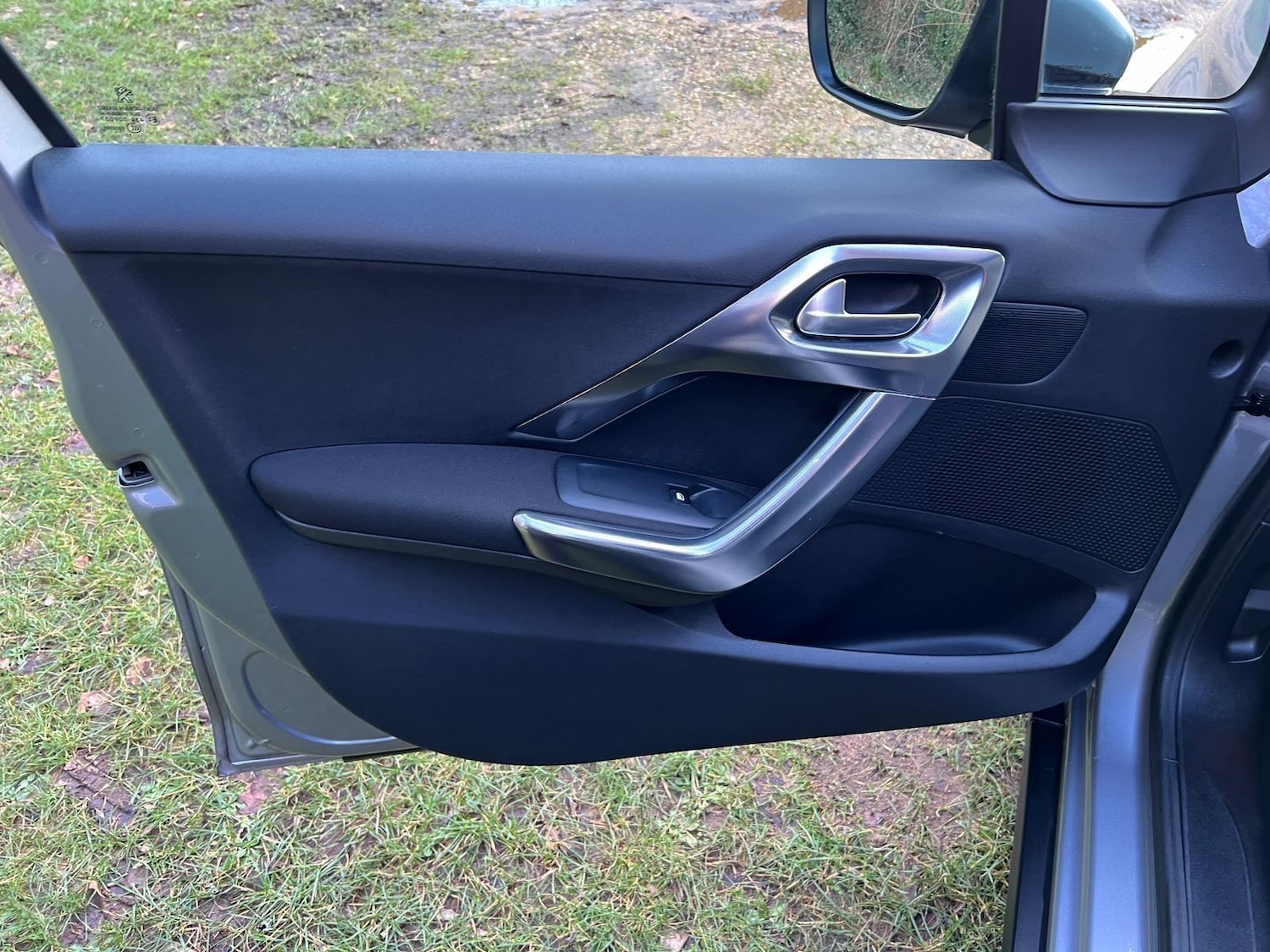 Used Peugeot 2008 2017 for sale - 77237828: Photo 51