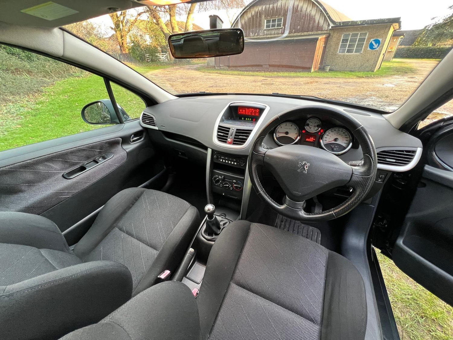 Used Peugeot 207 2007 for sale - 77238095: Photo 17