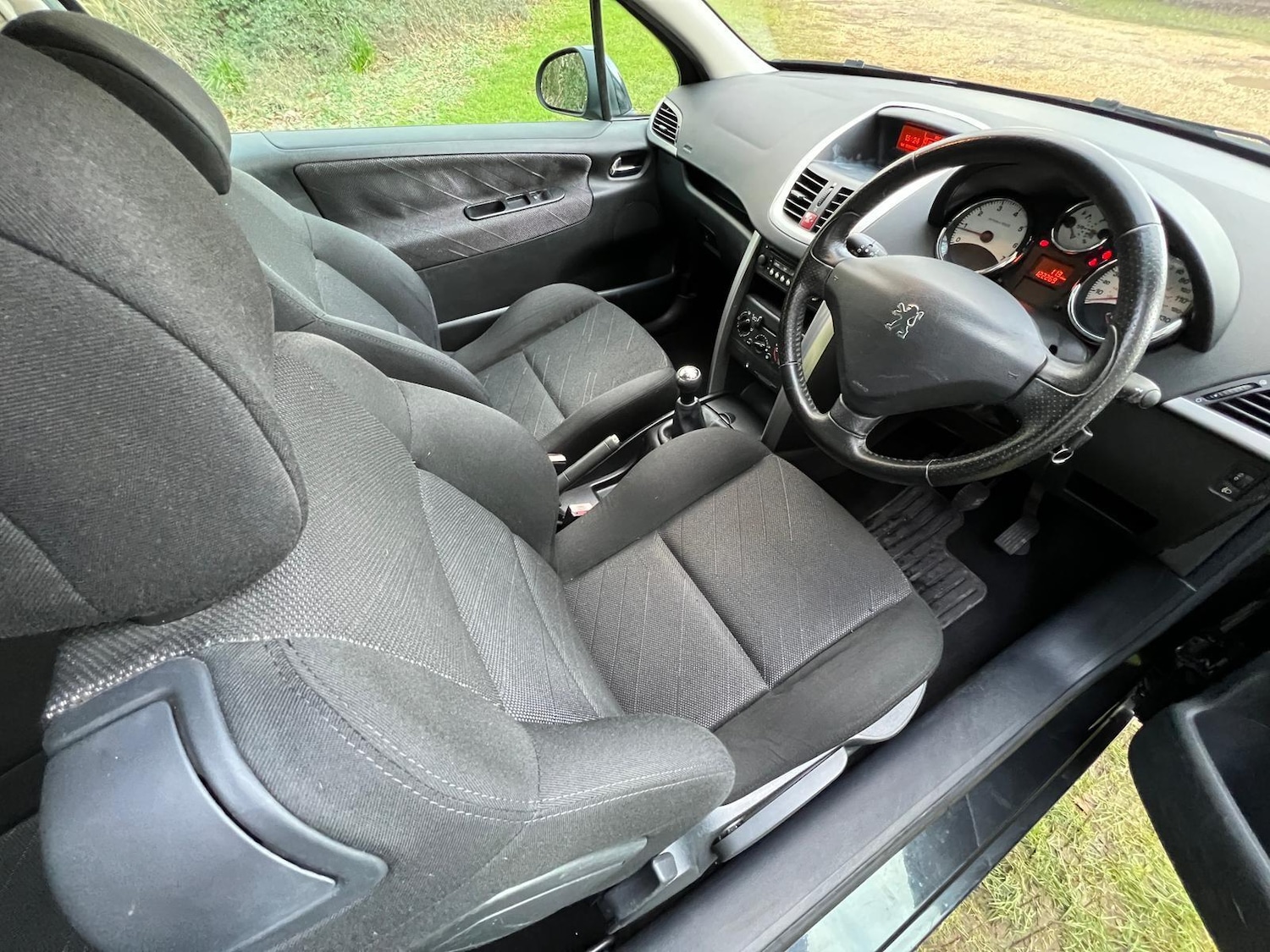 Used Peugeot 207 2007 for sale - 77238095: Photo 18